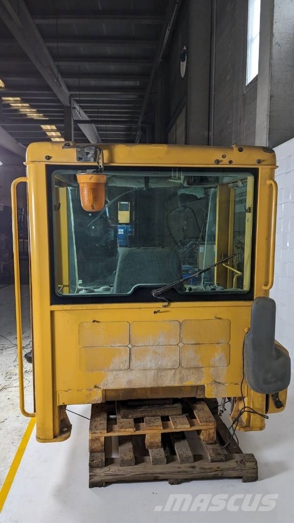 Volvo L 180 E Cab Cabines e interior máquinas construção