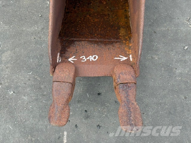 Arden Equipment USED BUCKET COMPLET 3 PCS Retroexcavadoras