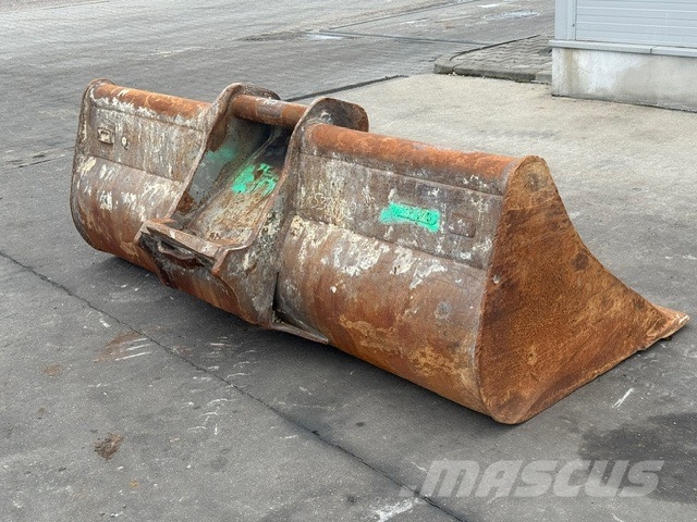 Arden Equipment USED BUCKET COMPLET 3 PCS Retroexcavadoras
