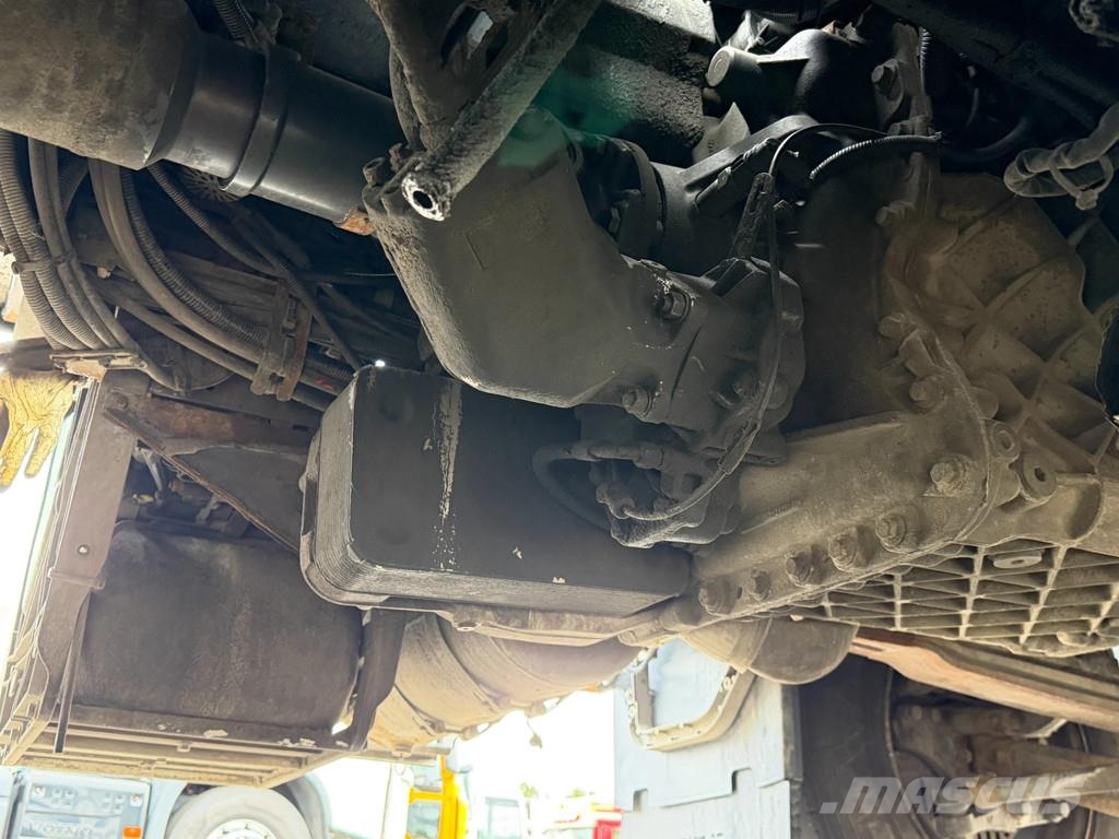 Volvo FH 16.750 6X4 Euro 5 Retarder Big Axle *Only 243 T Tegljači
