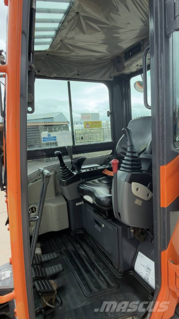 Doosan DX 27 Z Mini ekskavatörler, 7 tona dek