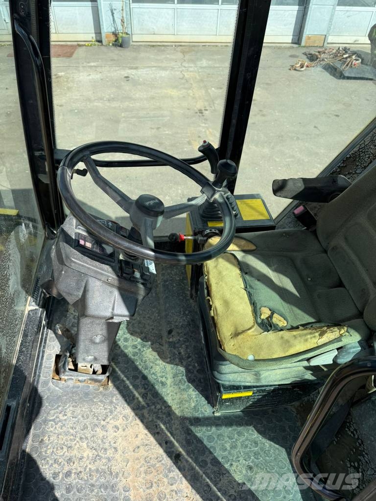 Protec BOXER 111 //BJ. 2000 / 3830 H/ Vibrationsfunktion مداحل أحادية الأسطوانة