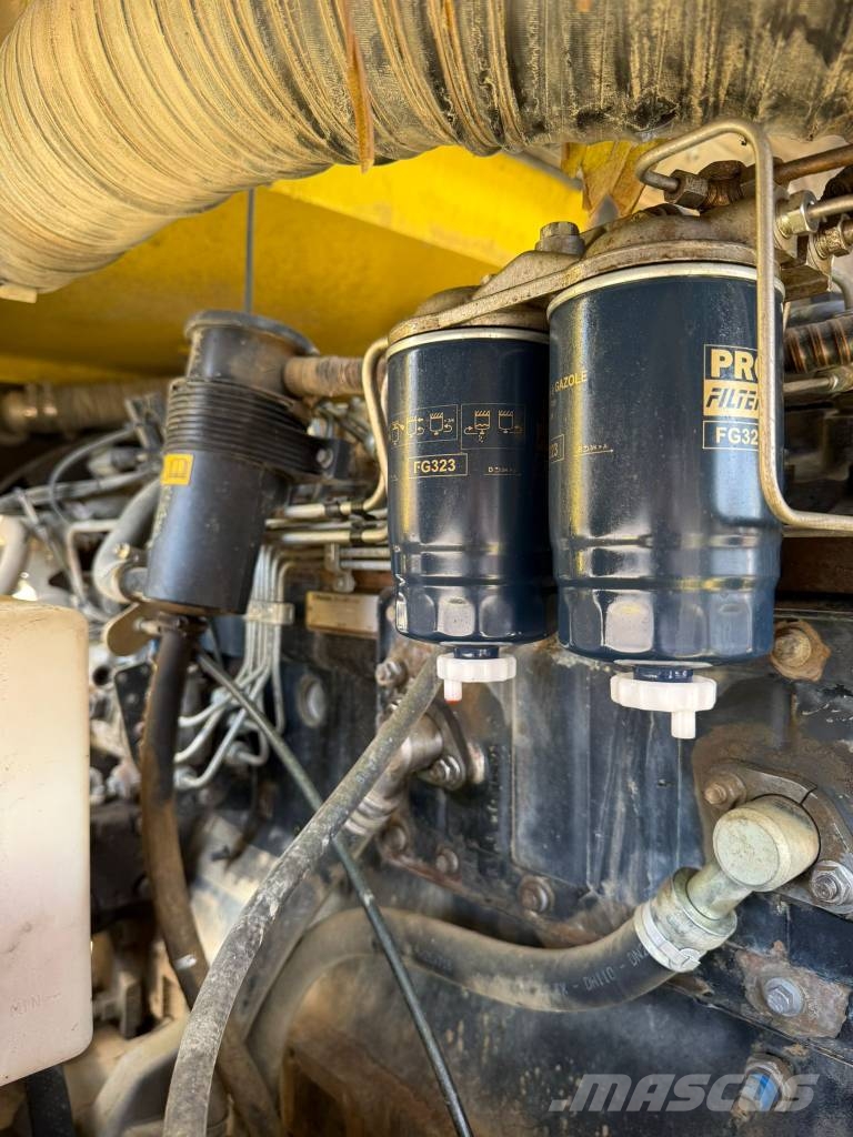 Protec BOXER 111 //BJ. 2000 / 3830 H/ Vibrationsfunktion مداحل أحادية الأسطوانة