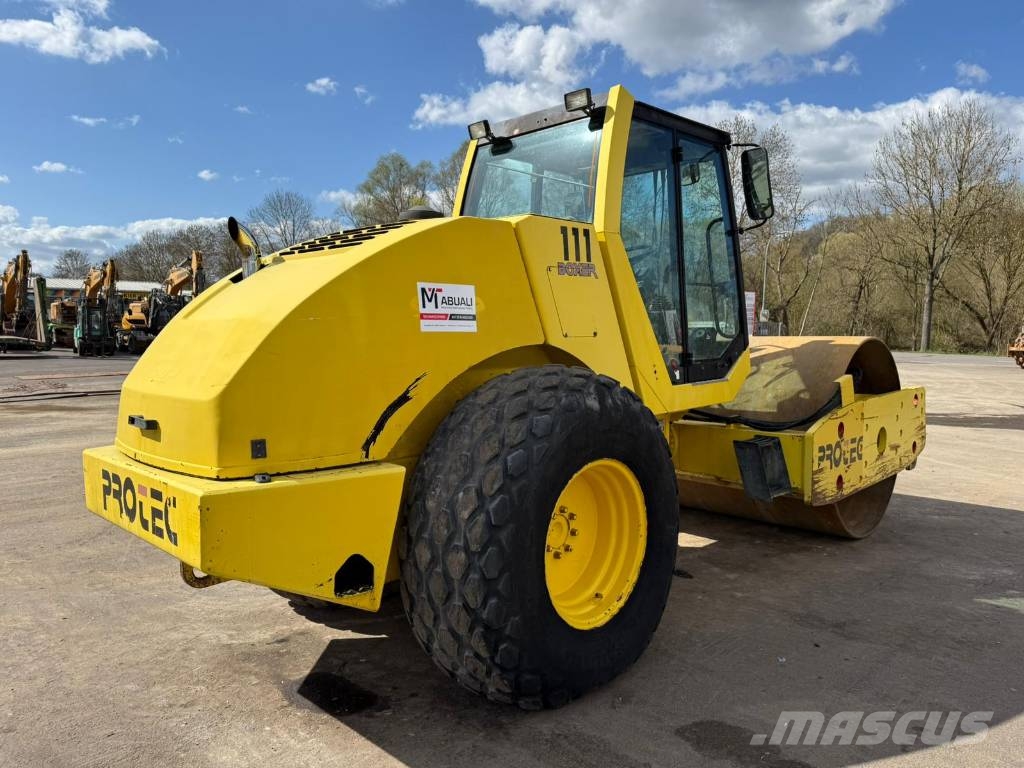 Protec BOXER 111 //BJ. 2000 / 3830 H/ Vibrationsfunktion مداحل أحادية الأسطوانة