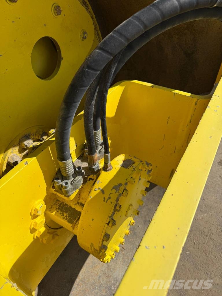 Protec BOXER 111 //BJ. 2000 / 3830 H/ Vibrationsfunktion مداحل أحادية الأسطوانة