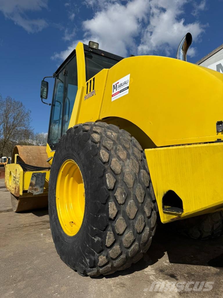 Protec BOXER 111 //BJ. 2000 / 3830 H/ Vibrationsfunktion مداحل أحادية الأسطوانة