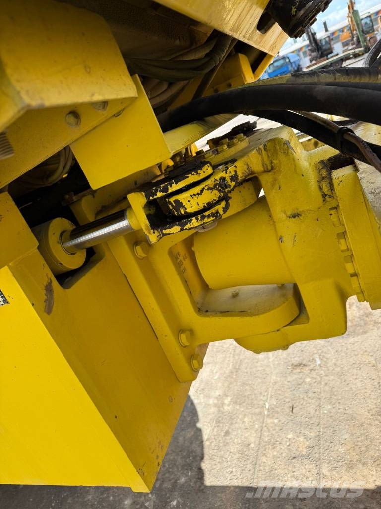 Protec BOXER 111 //BJ. 2000 / 3830 H/ Vibrationsfunktion مداحل أحادية الأسطوانة