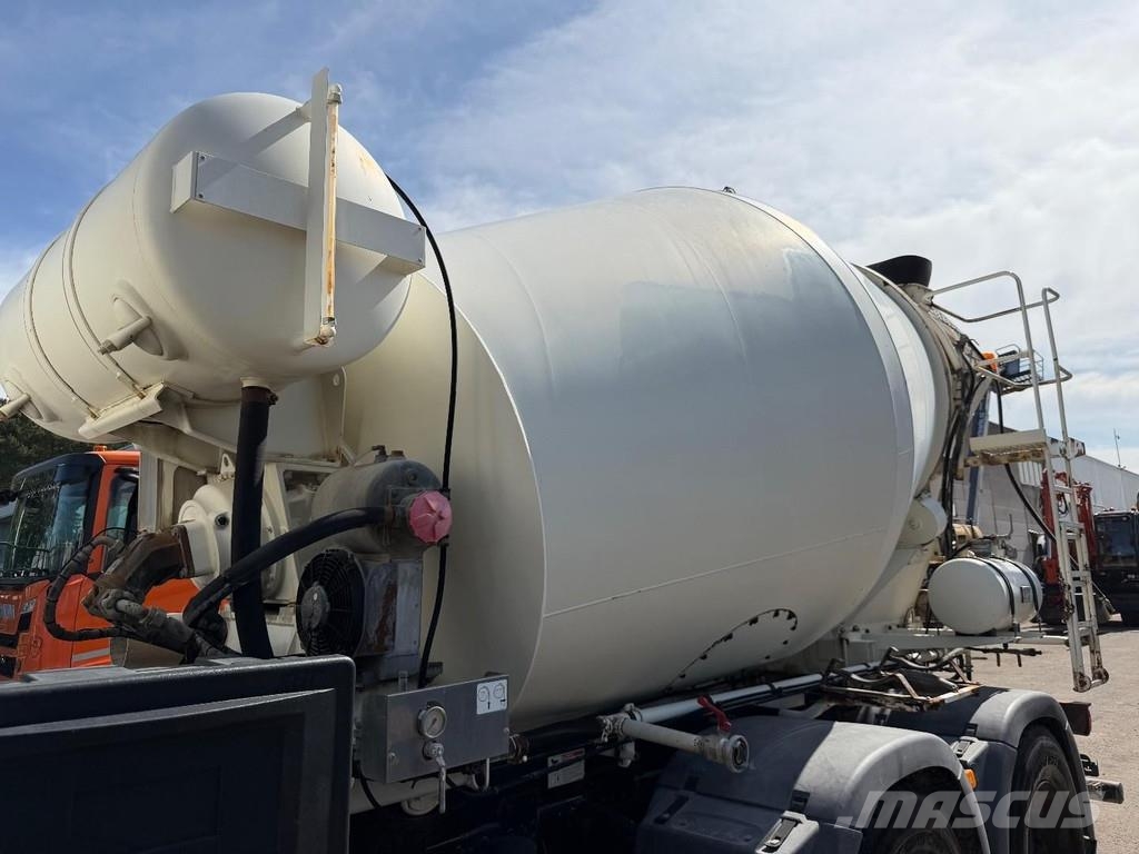 MAN TGS 26.440 6X4 LIEBHERR MIXER HTM 604 - 6m³ - WB 3 شاحنات خرسانة
