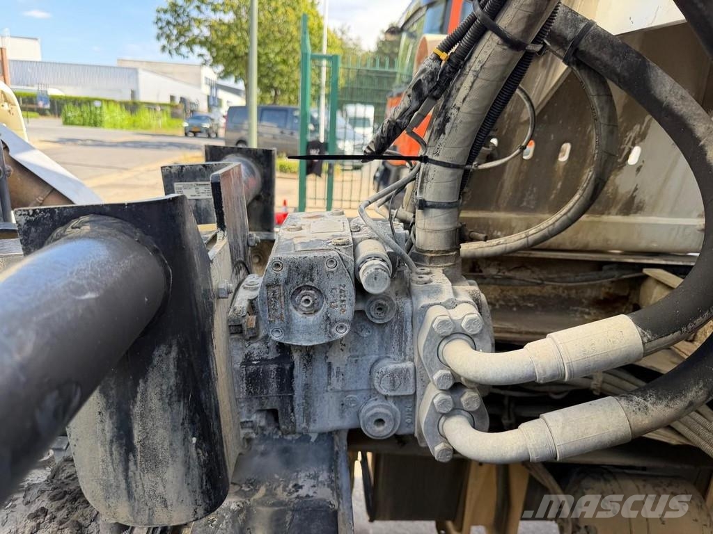 MAN TGS 26.440 6X4 LIEBHERR MIXER HTM 604 - 6m³ - WB 3 شاحنات خرسانة