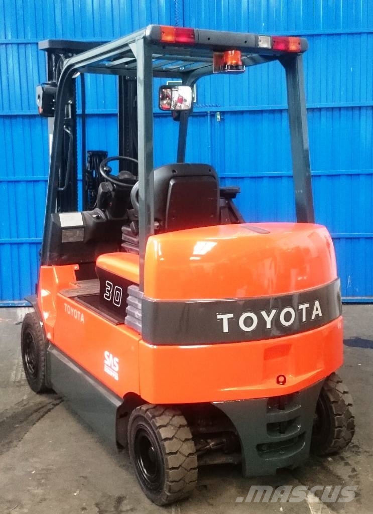Toyota 7 FBMF 30 Electric forklifts
