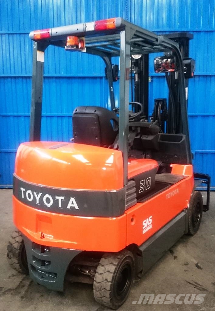 Toyota 7 FBMF 30 Electric forklifts