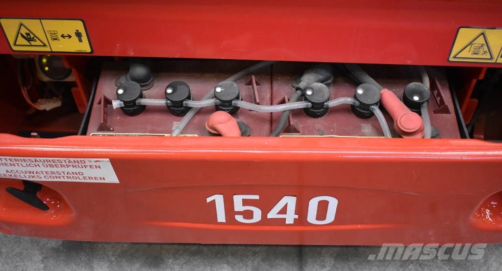 JLG 2630ES 剪叉式升降机