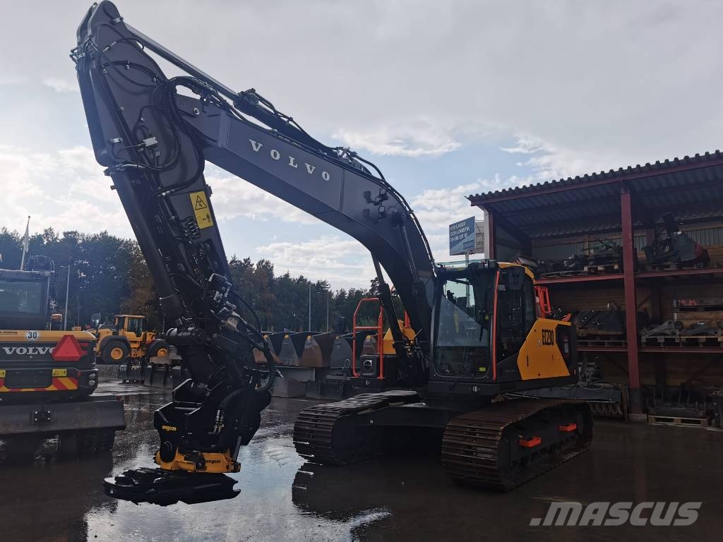 Volvo EC 230 FL Roomikekskavaatorid