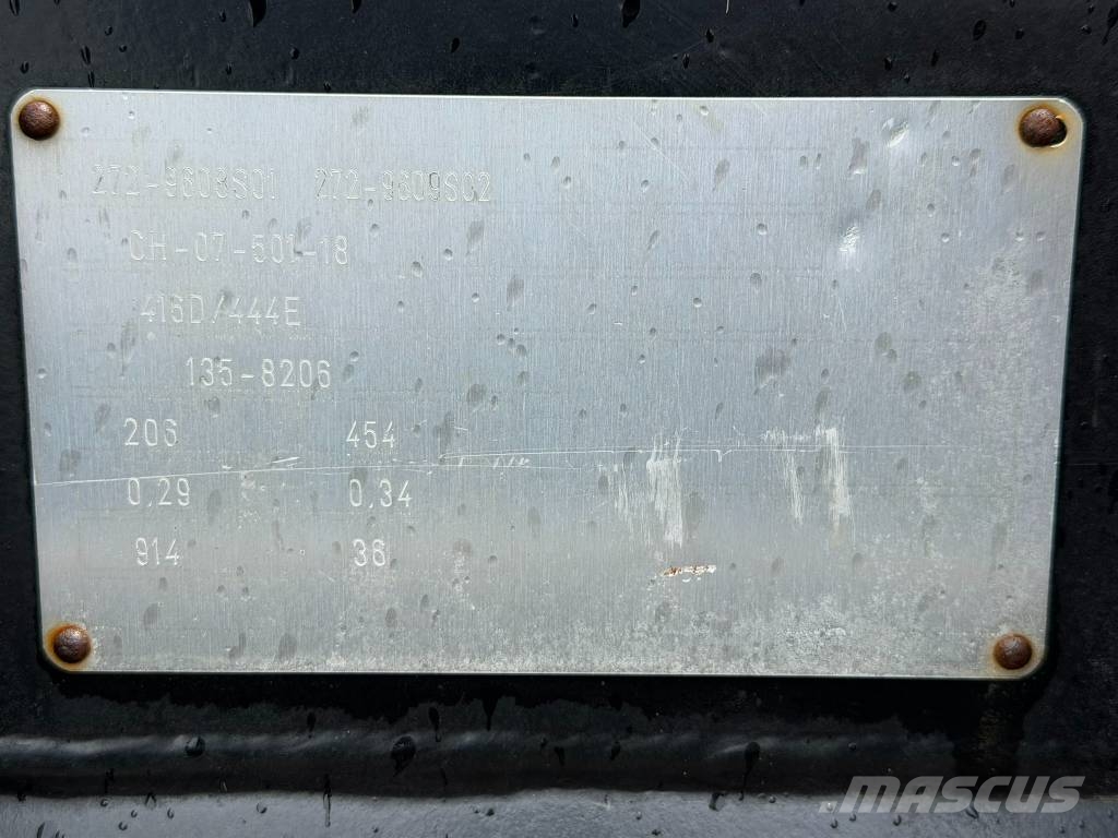 CAT 416 - 444 - 900 mm جرافات عكسية