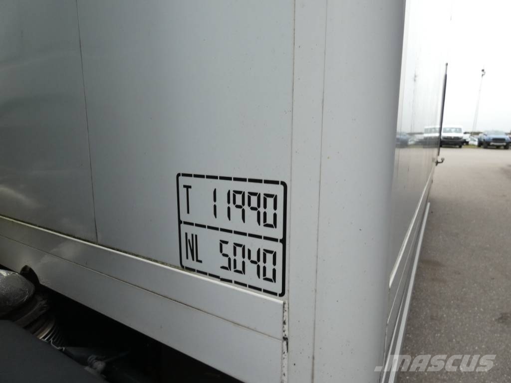 Iveco 120-250 L Sanduk kamioni