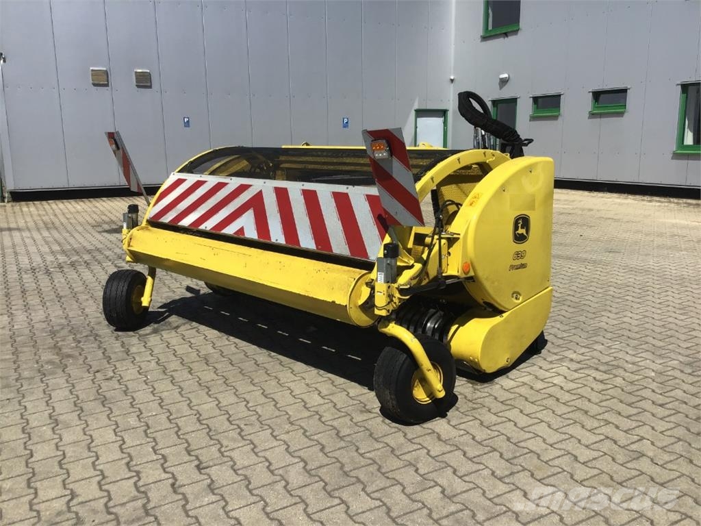 John Deere 9500i ProDrive Falciatrinciatrici