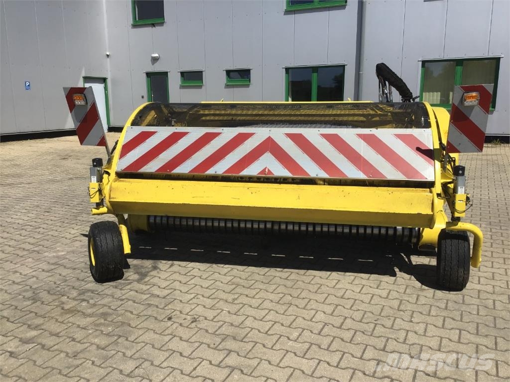 John Deere 9500i ProDrive Falciatrinciatrici