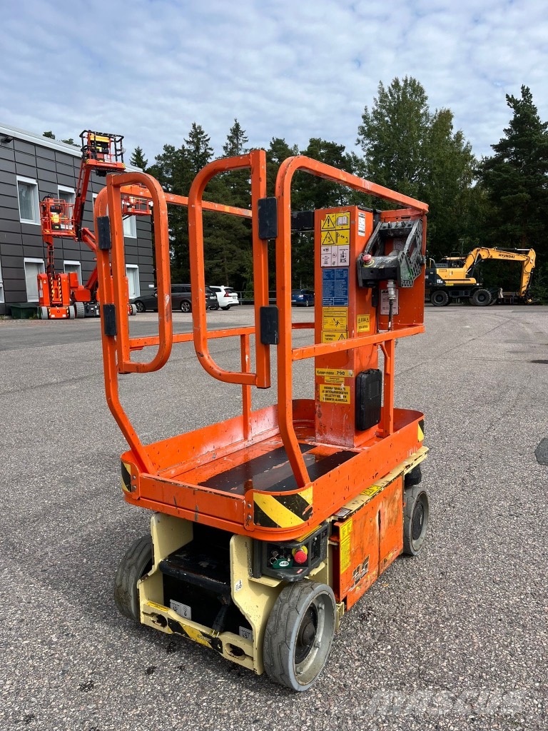 JLG 1230 ES Schaarhoogwerkers