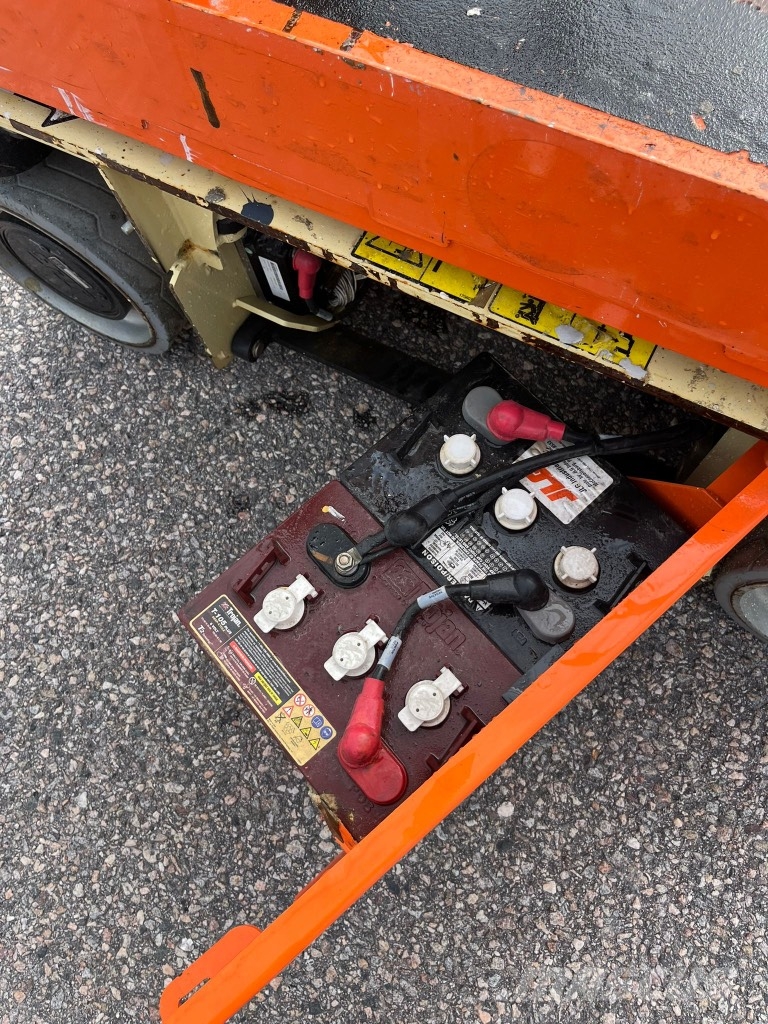 JLG 1230 ES Schaarhoogwerkers