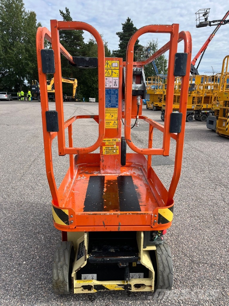 JLG 1230 ES Schaarhoogwerkers