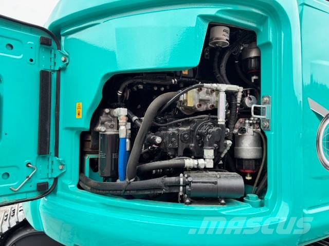 Kobelco SK 160 BR-5 /  Erikoisalustalla YM... حفارات زحافة