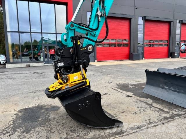 Kobelco SK 160 BR-5 /  Erikoisalustalla YM... حفارات زحافة