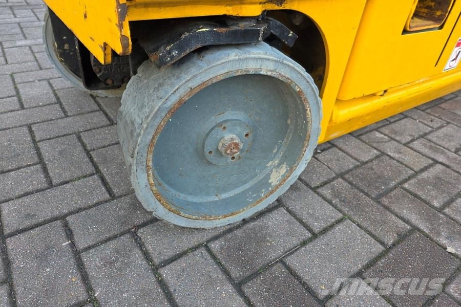 Haulotte Compact 8 As- Is, Electric, 8.2m Working Height, 3 Scissor lifts