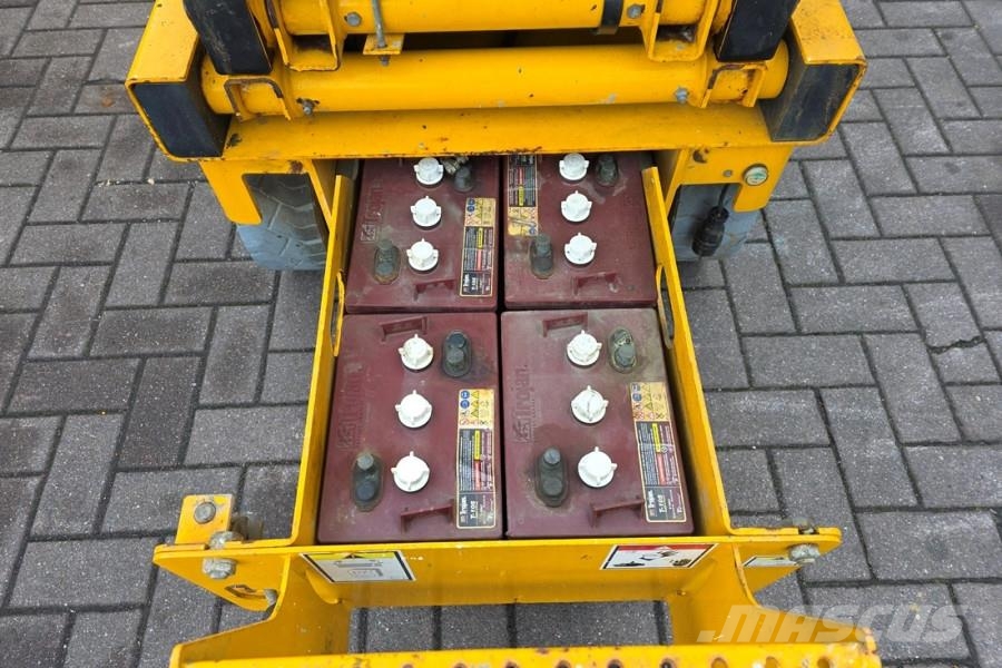 Haulotte Compact 8 As- Is, Electric, 8.2m Working Height, 3 Scissor lifts
