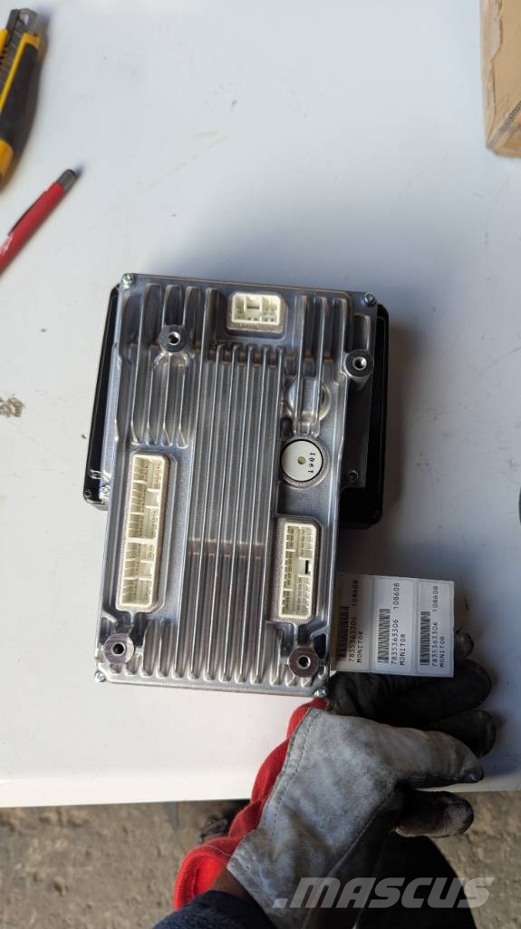 Komatsu PW158-11E0 MONITOR 7835-36-3306 Ηλεκτρονικά