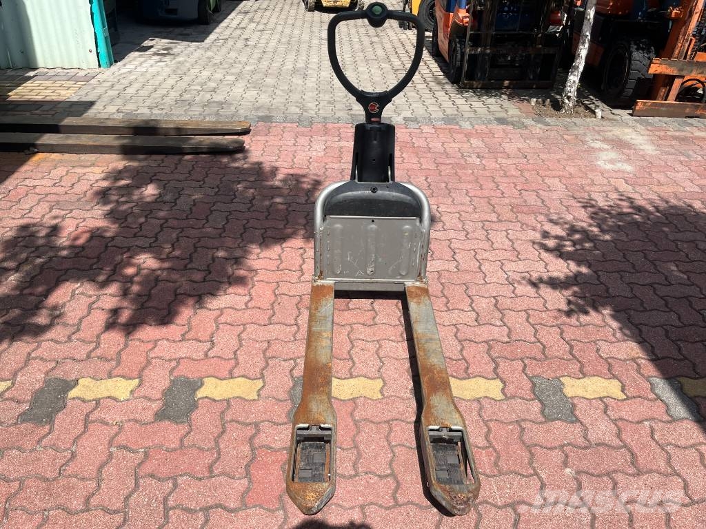 Linde CITI T05 /130/ V-3794 OB شاحنات مناولة ذاتية الدفع