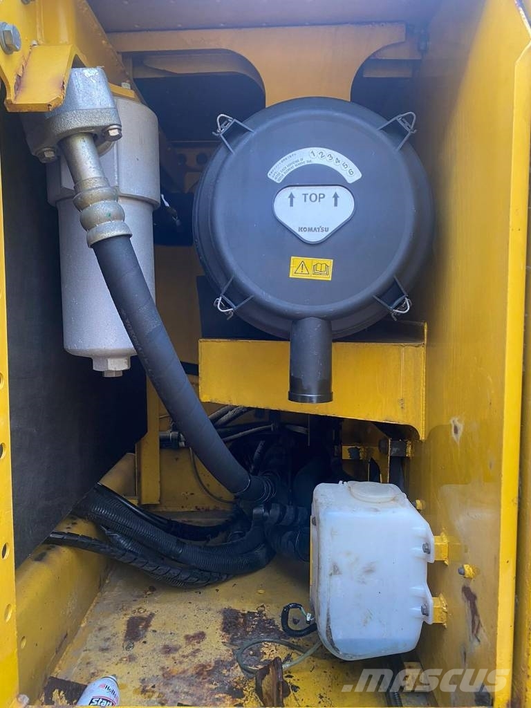 Komatsu PC 240 LC-8 Верижен екскаватор