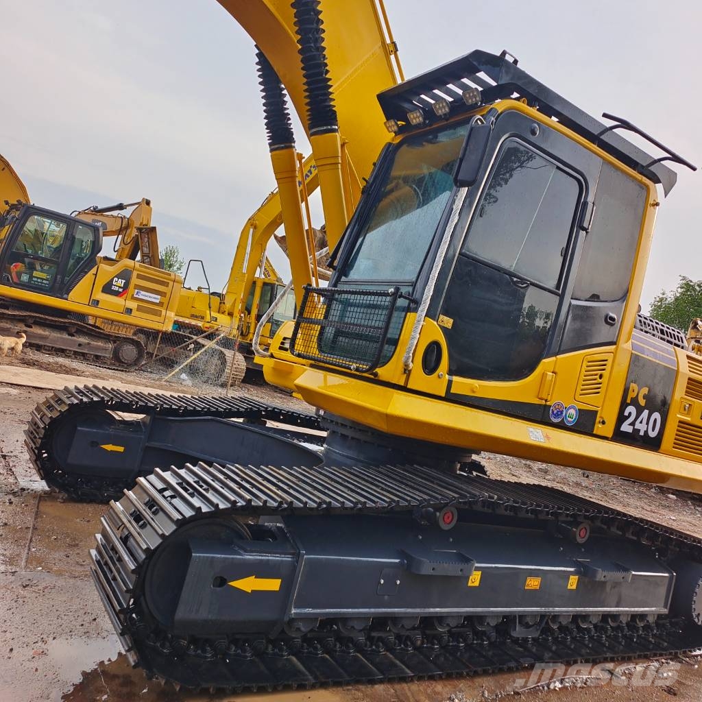 Komatsu PC 240 LC-8 - 28th Anniversary Promotion Price Vikšriniai ekskavatoriai