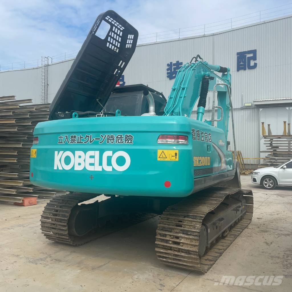 Kobelco SK 200 D Kāpurķēžu ekskavatori