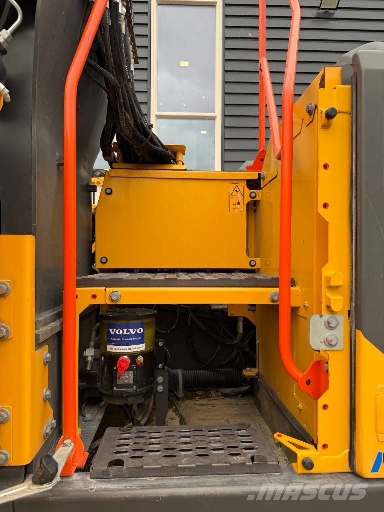 Volvo EW 240 E MH Materialumschlag