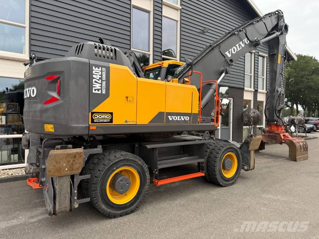 Volvo EW 240 E MH Materialumschlag