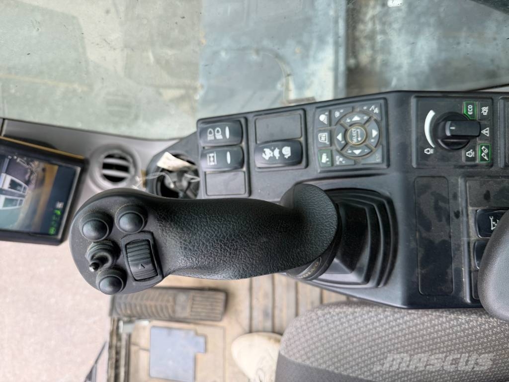 Volvo EW 240 E MH Materialumschlag