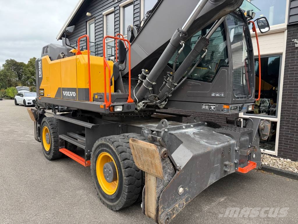 Volvo EW 240 E MH Materialumschlag