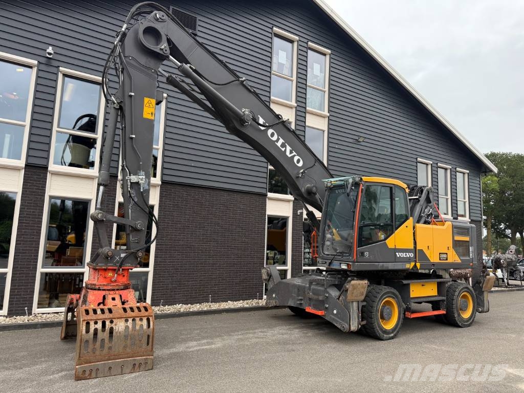 Volvo EW 240 E MH Materialumschlag