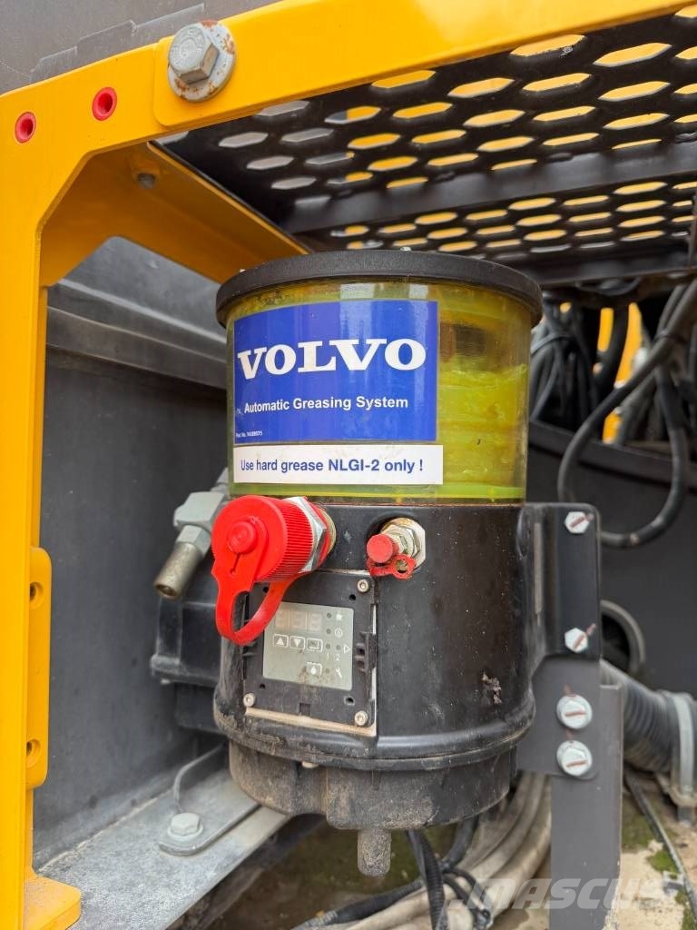 Volvo EW 240 E MH Materialumschlag