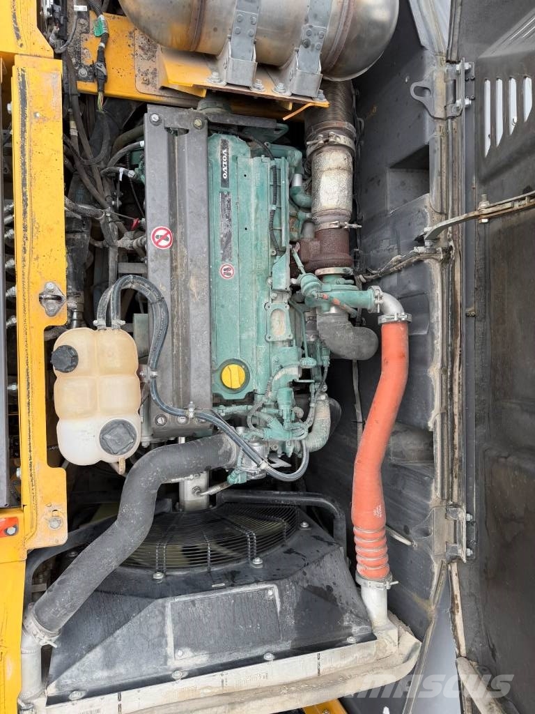 Volvo EW 240 E MH Materialumschlag