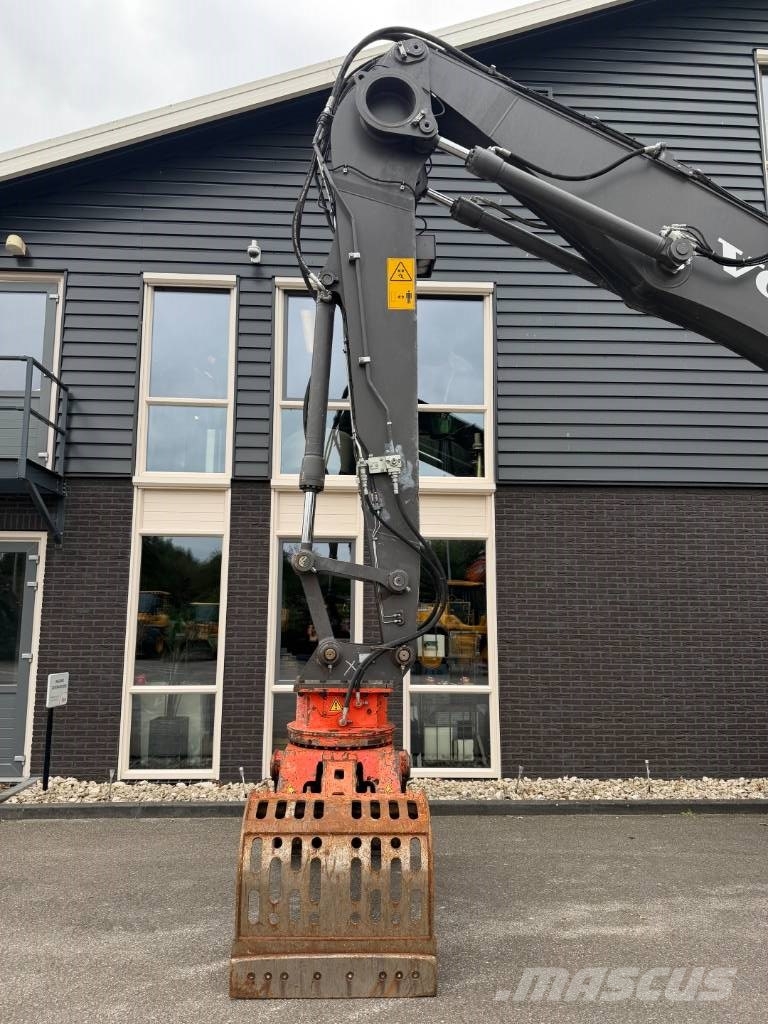 Volvo EW 240 E MH Materialumschlag