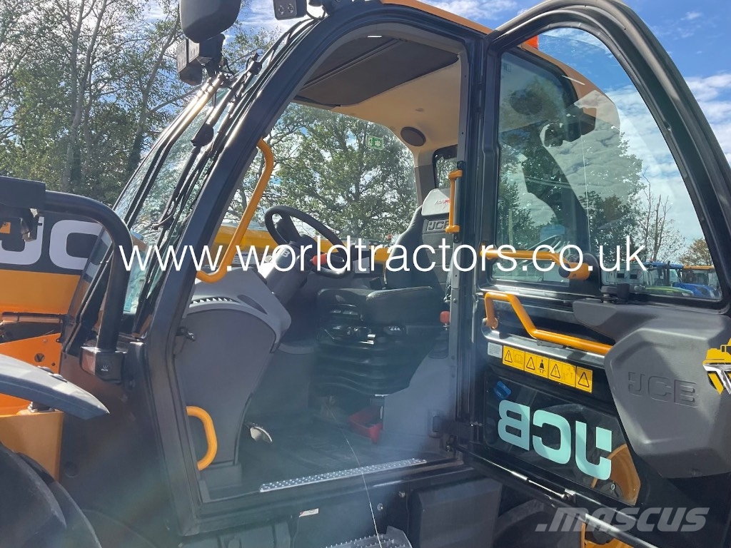 JCB 542-70 Agri Pro Telehandlers for agriculture