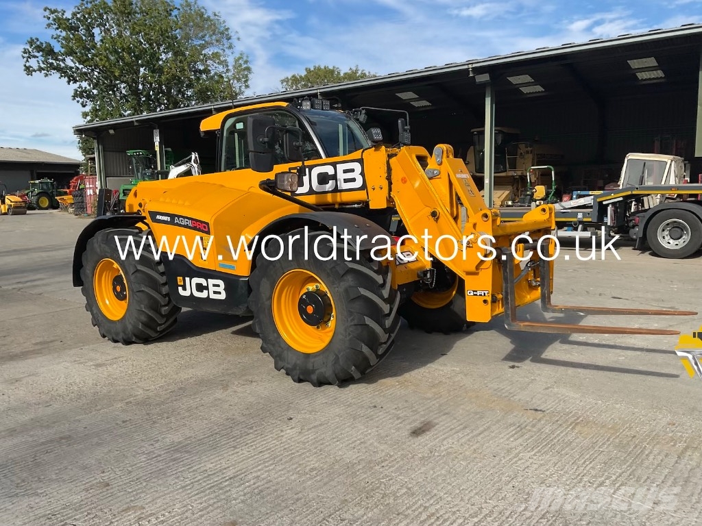 JCB 542-70 Agri Pro Telehandlers for agriculture