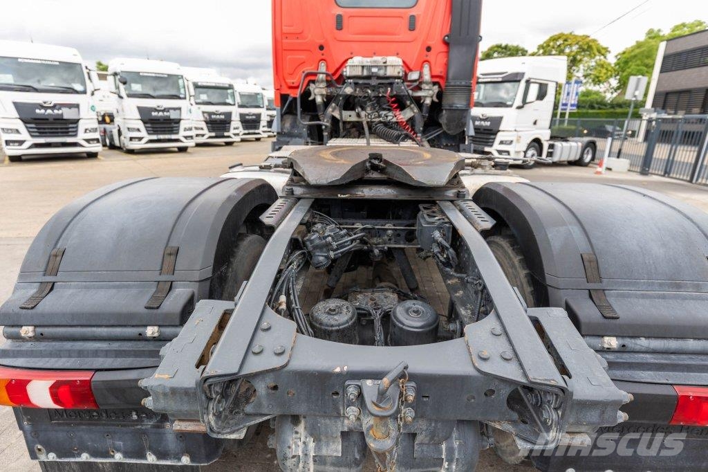 Mercedes-Benz AROCS 1840 AS - 4X4 (cardan)+MANUAL+KIPHYDR. Τράκτορες