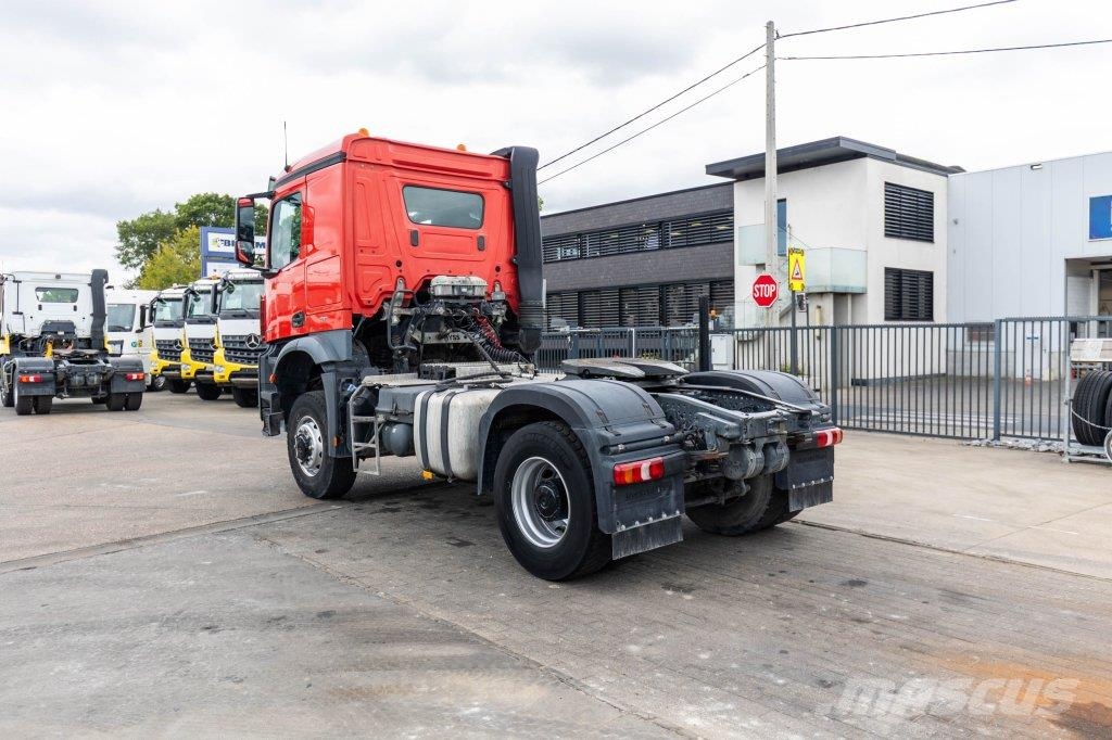 Mercedes-Benz AROCS 1840 AS - 4X4 (cardan)+MANUAL+KIPHYDR. Τράκτορες