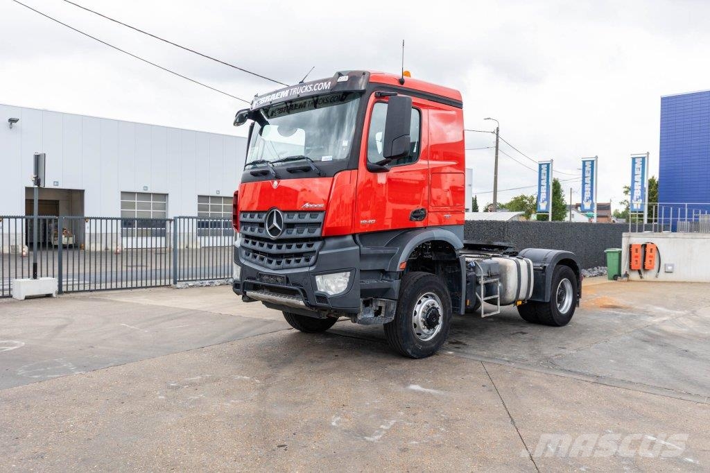 Mercedes-Benz AROCS 1840 AS - 4X4 (cardan)+MANUAL+KIPHYDR. Τράκτορες