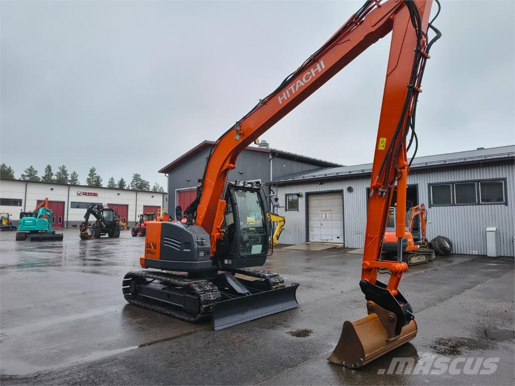 Hitachi ZX85US-5 PITKÄLLÄ PUOMILLA 中型挖掘机