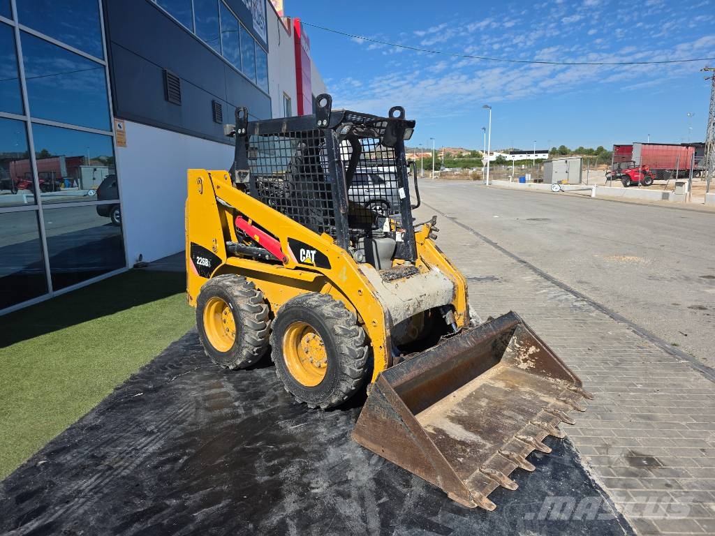 CAT 226 B Minicargadoras