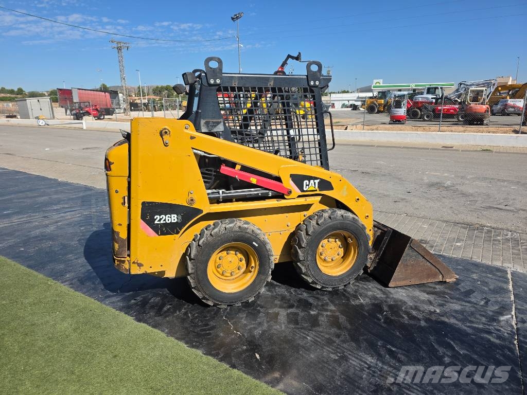 CAT 226 B Minicargadoras