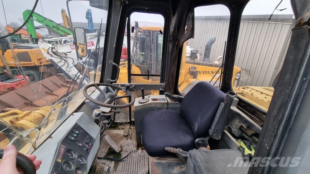 Hanomag 70 E Carregadeiras de rodas